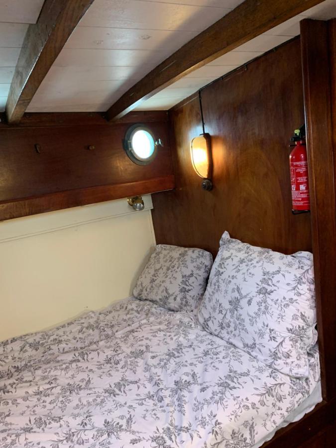 Port Deauville Yacht Vintage المظهر الخارجي الصورة