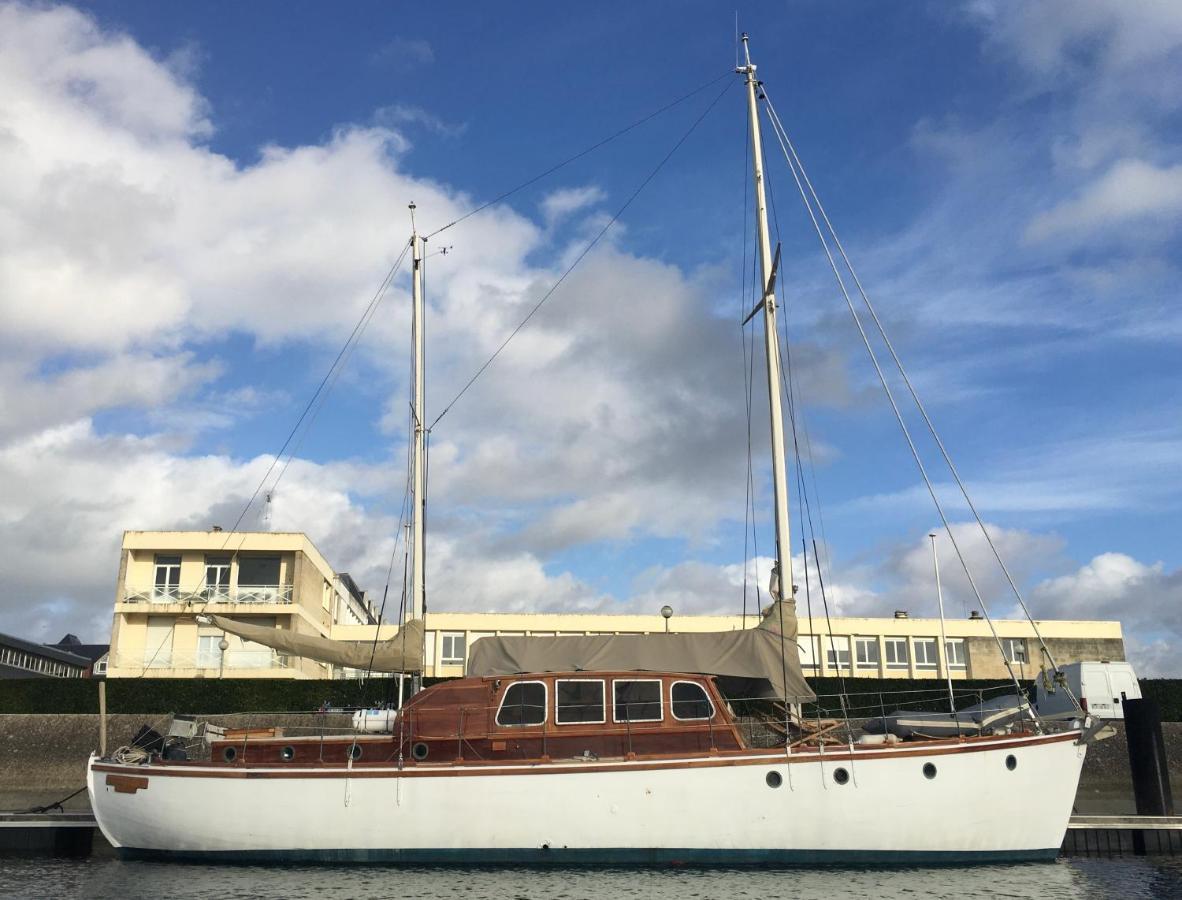 Port Deauville Yacht Vintage المظهر الخارجي الصورة